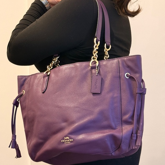 Coach Purple Pebbled Leather Tote Bag Gold Chain Straps - Picture 7 of 10